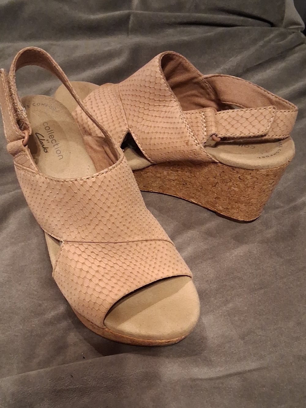 Clarks Collection Annadel Sky Wedge Sandals Nude Blush Python Snakeskin Size 6
